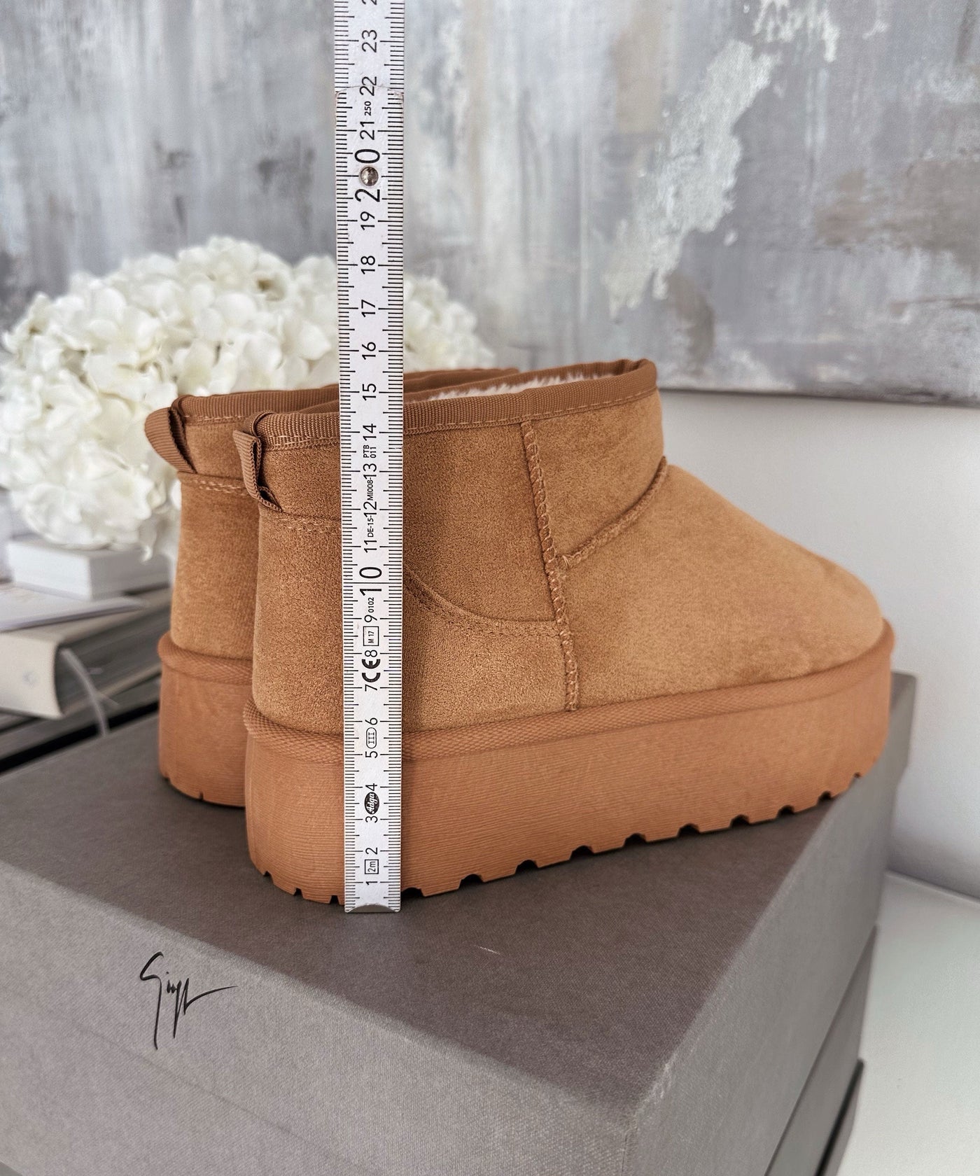 Gefütterte Plateau Boots Nina Chestnut Ladypolitan ♡