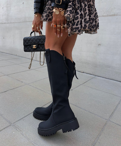 Stiefel Larifa Mattschwarz Ladypolitan ♡