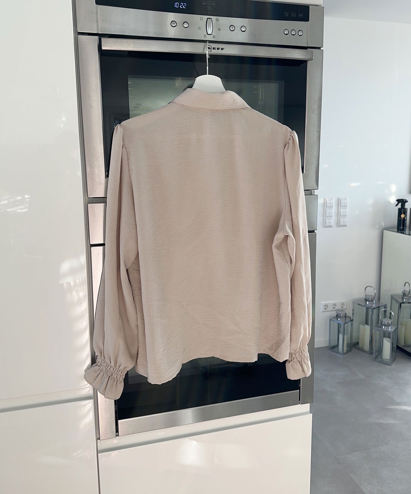 Bluse Diona Beige  Ladypolitan ♡   