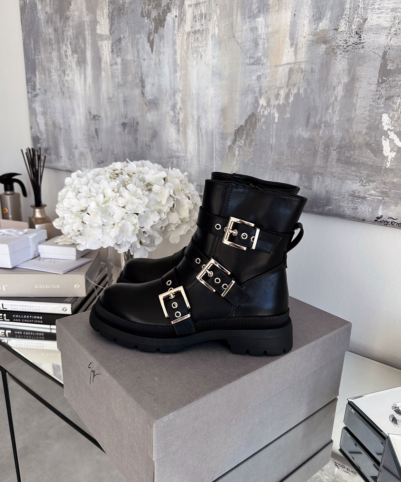 Boots Divinity Schwarz Gold  Ladypolitan ♡   