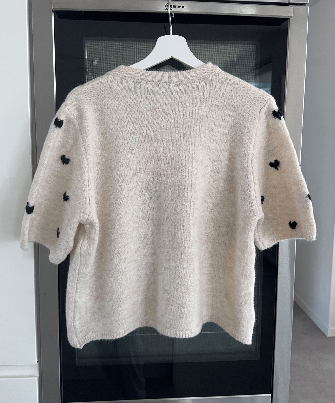 Cardigan Lene mit Herzen Schwarz Ladypolitan ♡