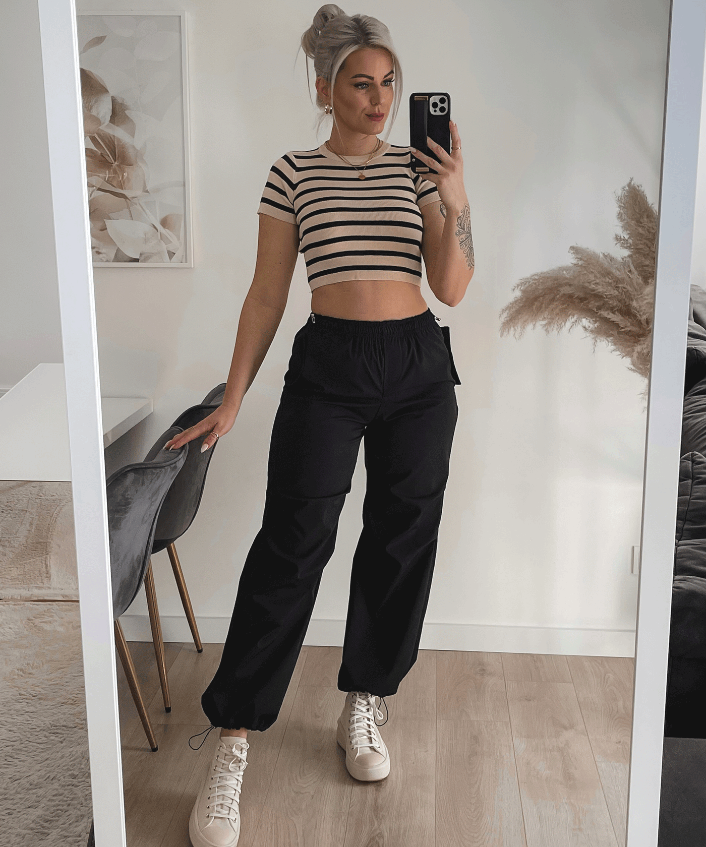 Crop T-Shirt Maite Beige  Ladypolitan ♡   