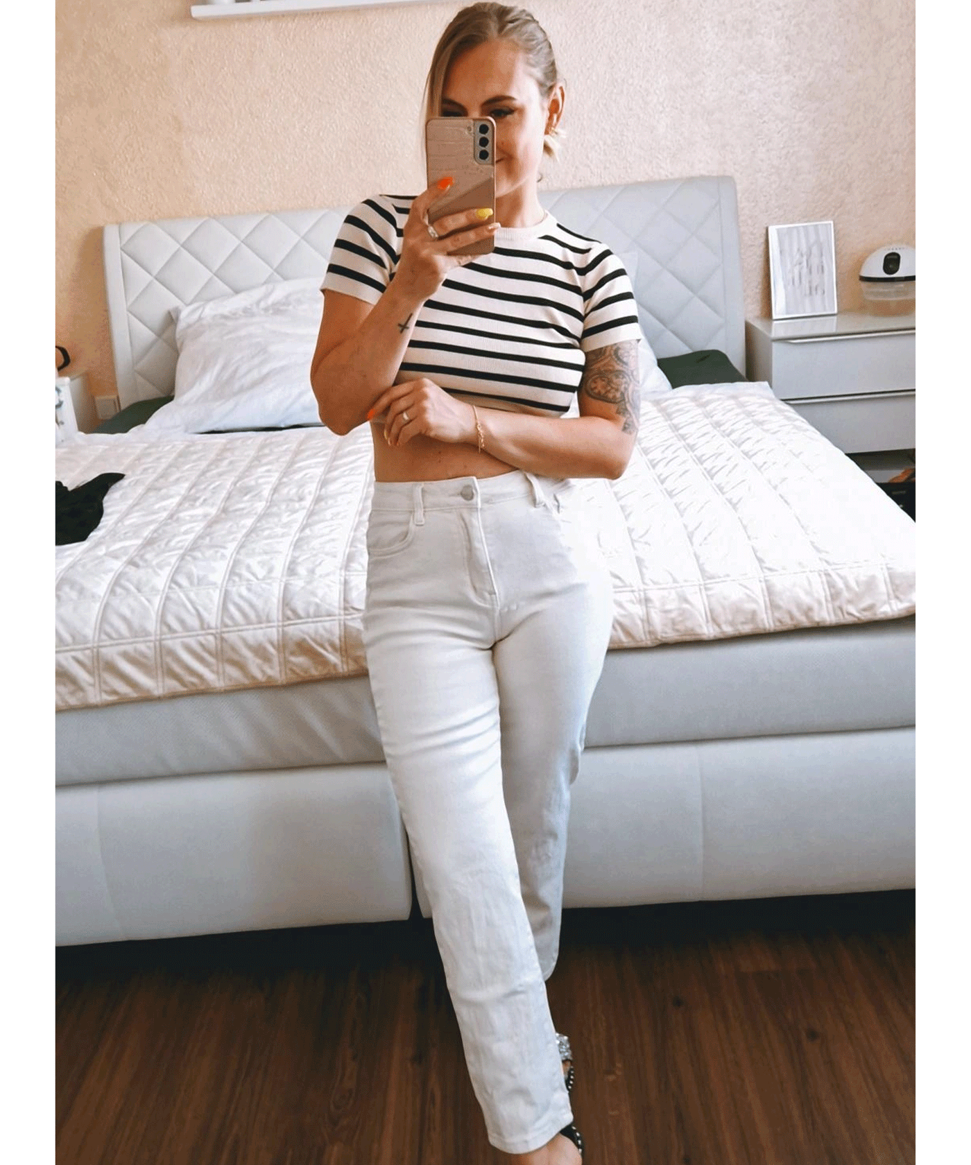 Crop T-Shirt Maite Beige  Ladypolitan ♡   