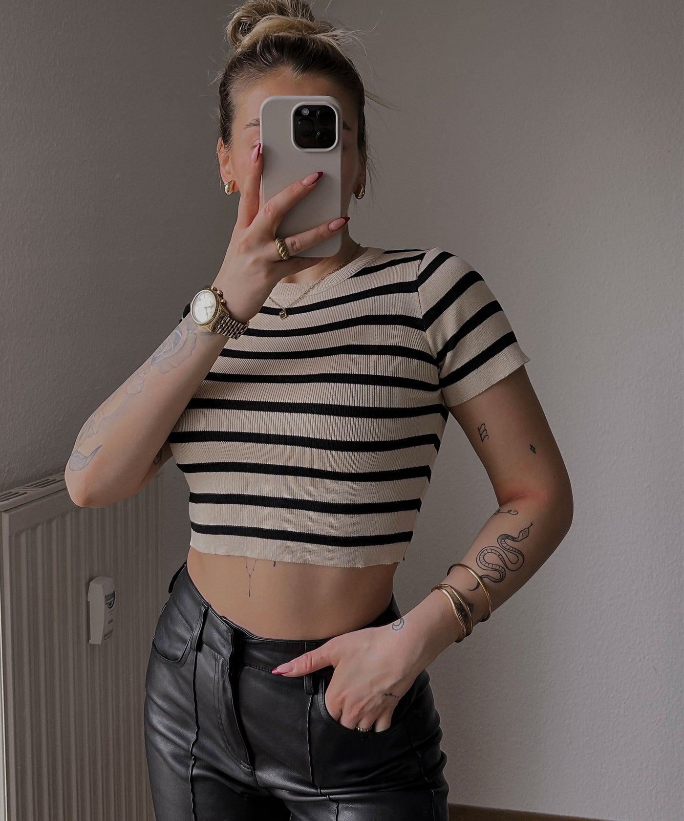 Crop T-Shirt Maite Beige  Ladypolitan ♡   