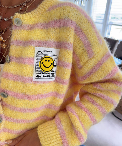 Cardigan Smiley Streifen Gelb Rosa Ladypolitan ♡