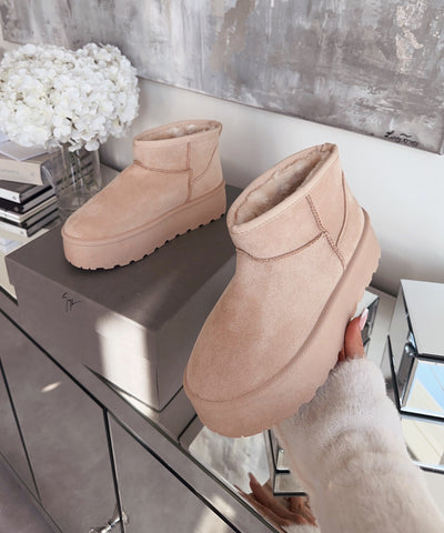 Gefütterte Plateau Boots Nina Beige  Ladypolitan ♡   