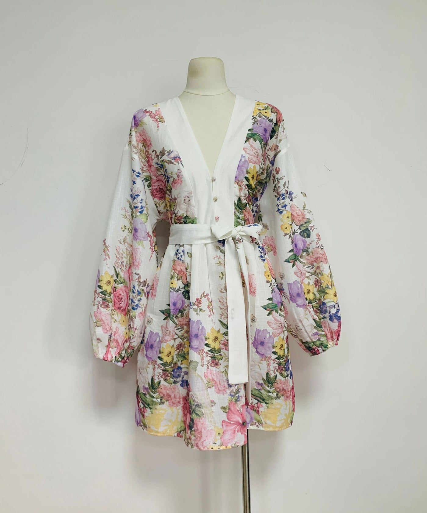 Kleid Loua Blume Weiß Ladypolitan ♡