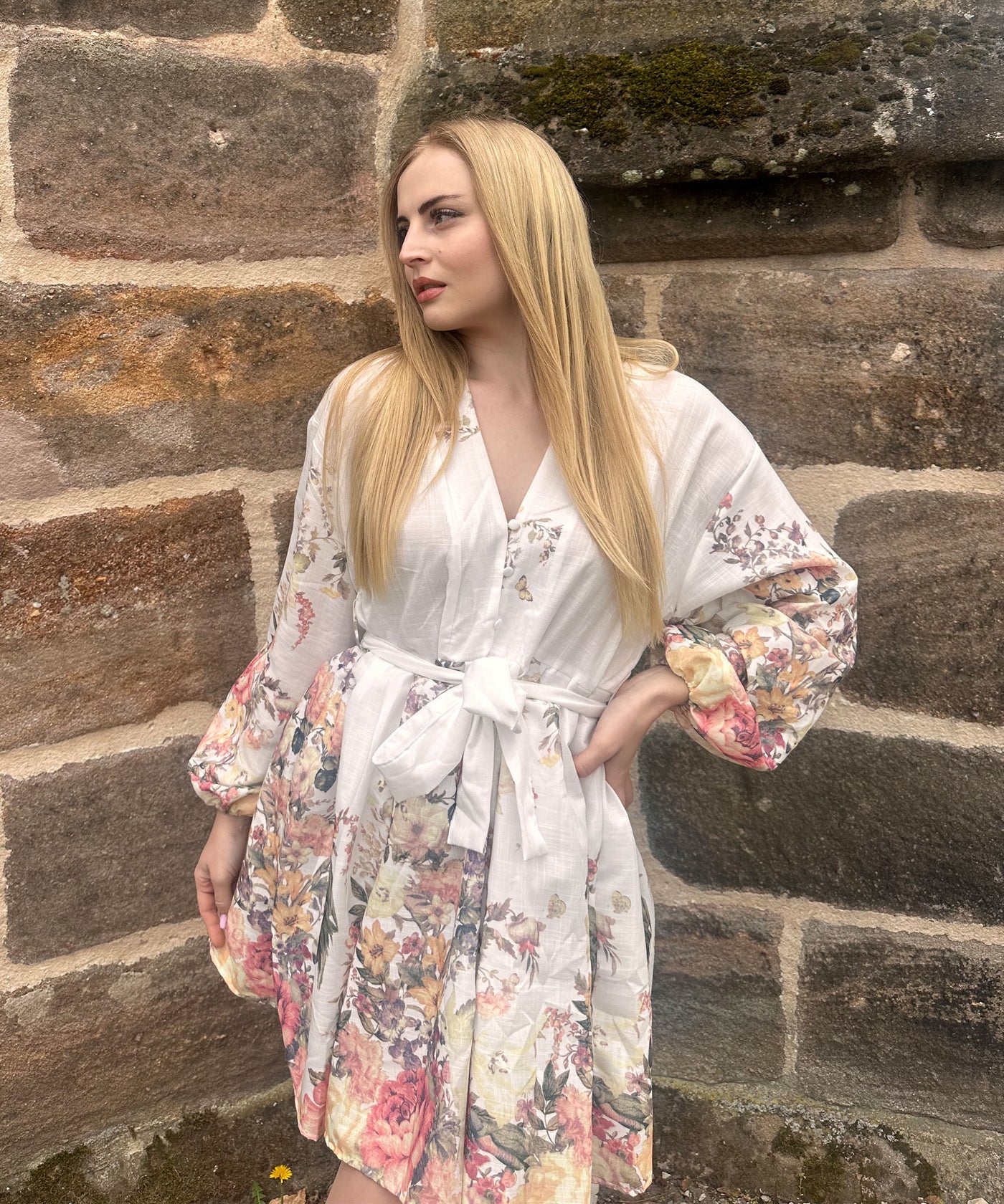 Kleid Loua Vintage Weiß Ladypolitan ♡