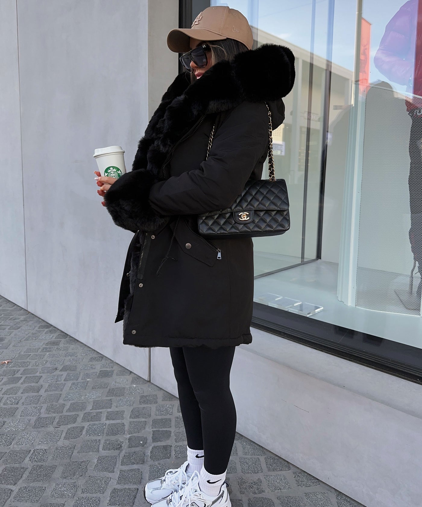 Kunstpelzjacke Glamour Schwarz  Ladypolitan - Fashion Onlineshop für Damen   