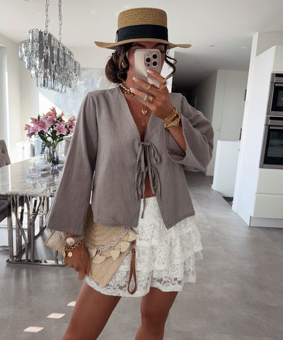 Leinen Bluse mit Schleifen Taupe Ladypolitan ♡
