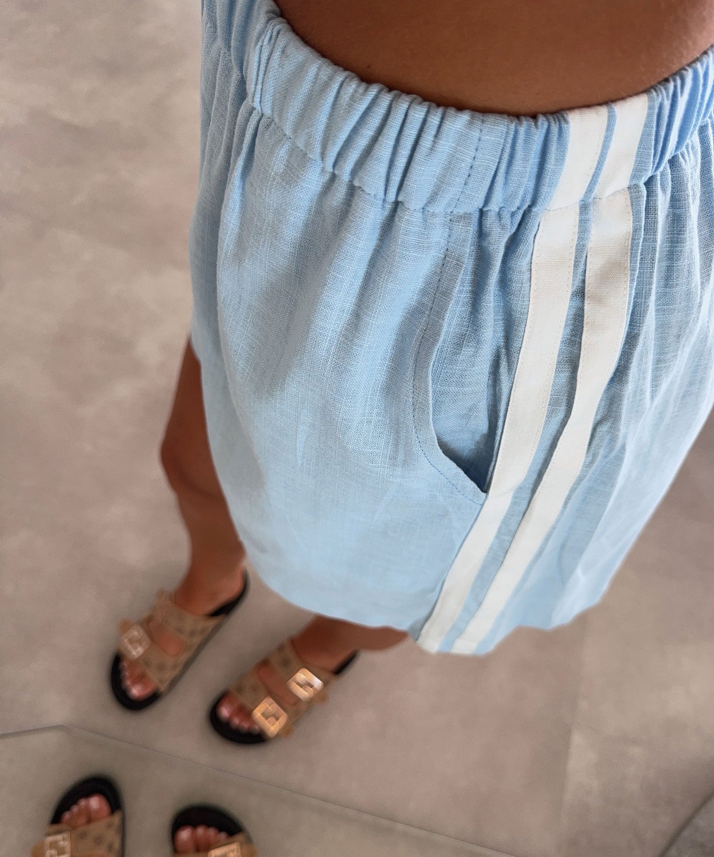 Leinenshorts Darea Hellblau Ladypolitan ♡