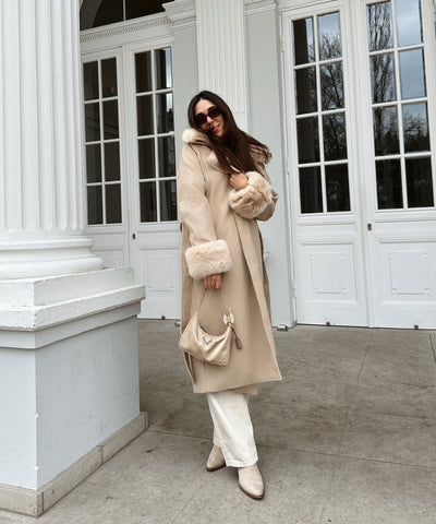 Mantel Jolie mit Felldetails Beige  Ladypolitan ♡   