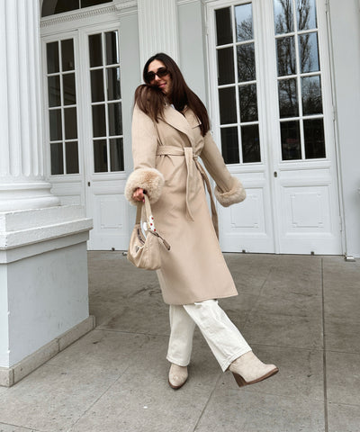 Mantel Jolie mit Felldetails Beige  Ladypolitan ♡   