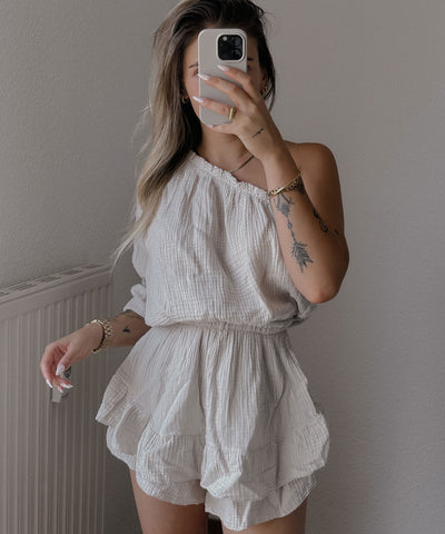 Musselin Jumpsuit Juan One Shoulder Beige Ladypolitan ♡