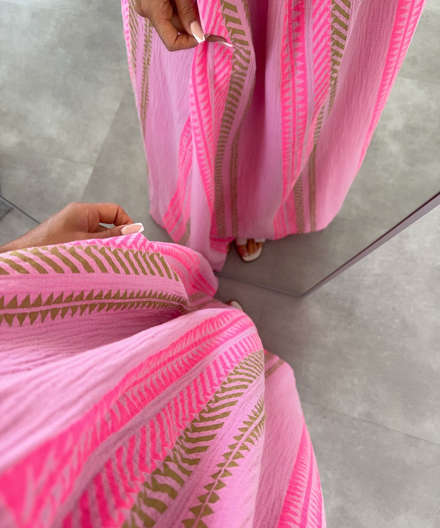 Musselin Maxi Kleid Riri Muster Rosa Ladypolitan ♡