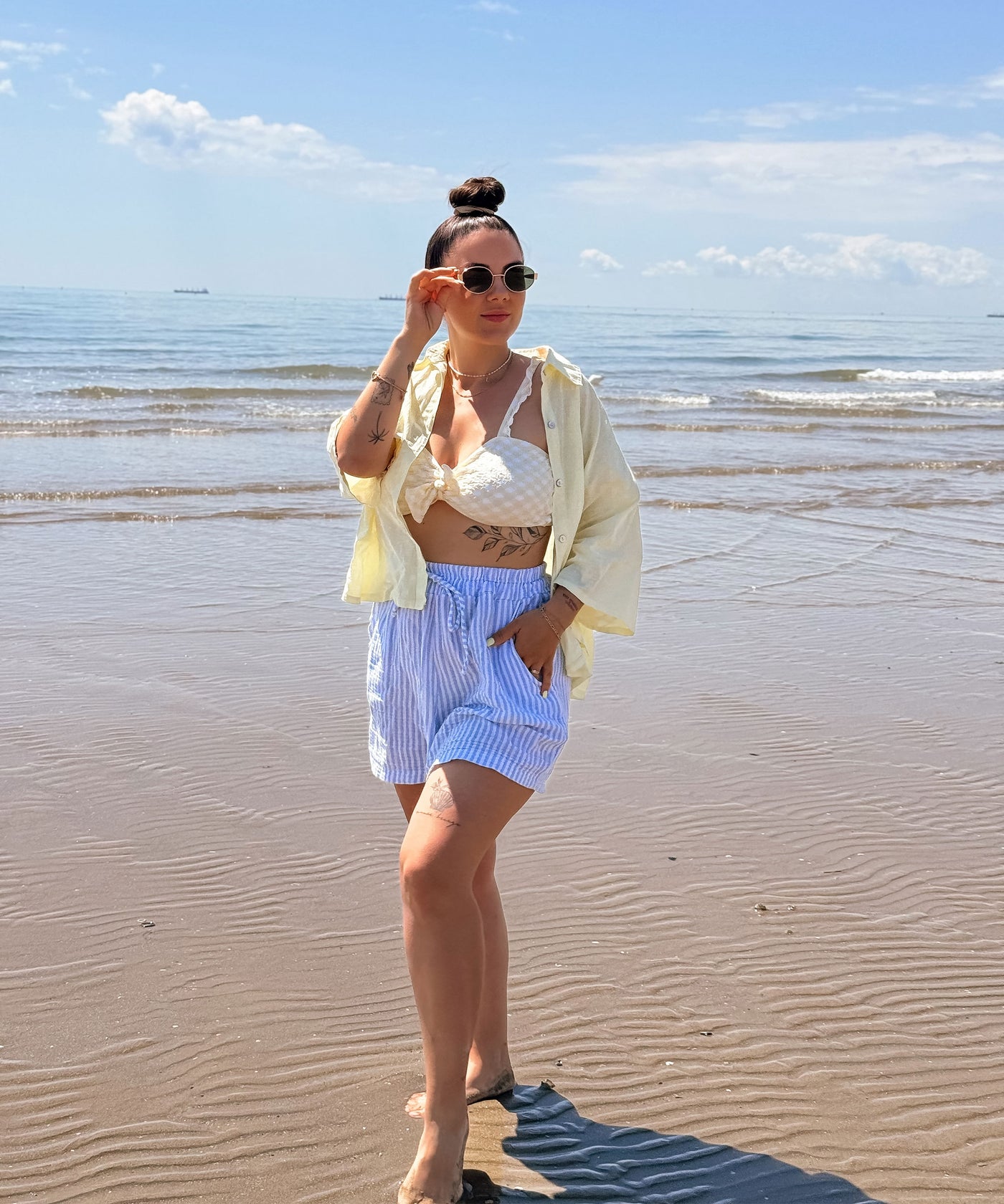 Musselin Shorts Laya Streifen Hellblau Ladypolitan ♡