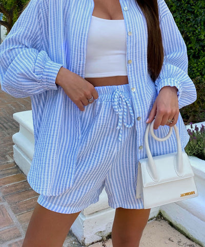 Musselin Shorts Laya Streifen Hellblau Ladypolitan ♡
