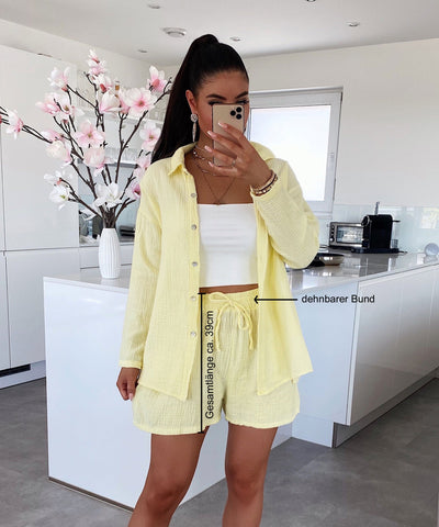Musselin Shorts gelb Ladypolitan - Fashion Onlineshop für Damen