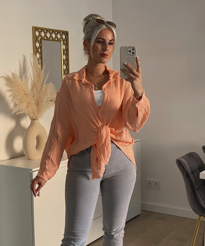 Oversize Musselin Bluse Freya Pastel Orange Kurz  Ladypolitan - Fashion Onlineshop für Damen   