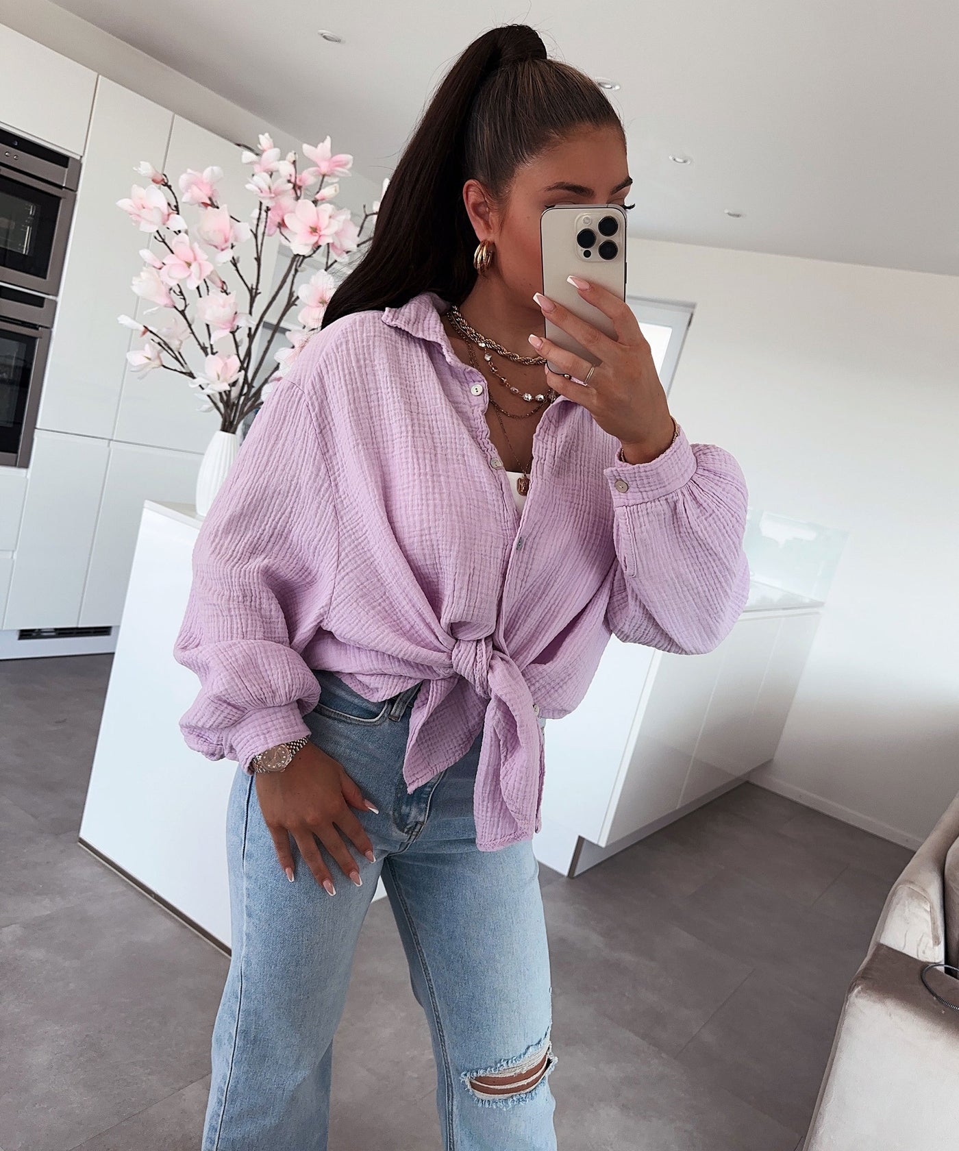 Oversize Musselin Bluse Freya Pastellila Lang  Ladypolitan - Fashion Onlineshop für Damen   