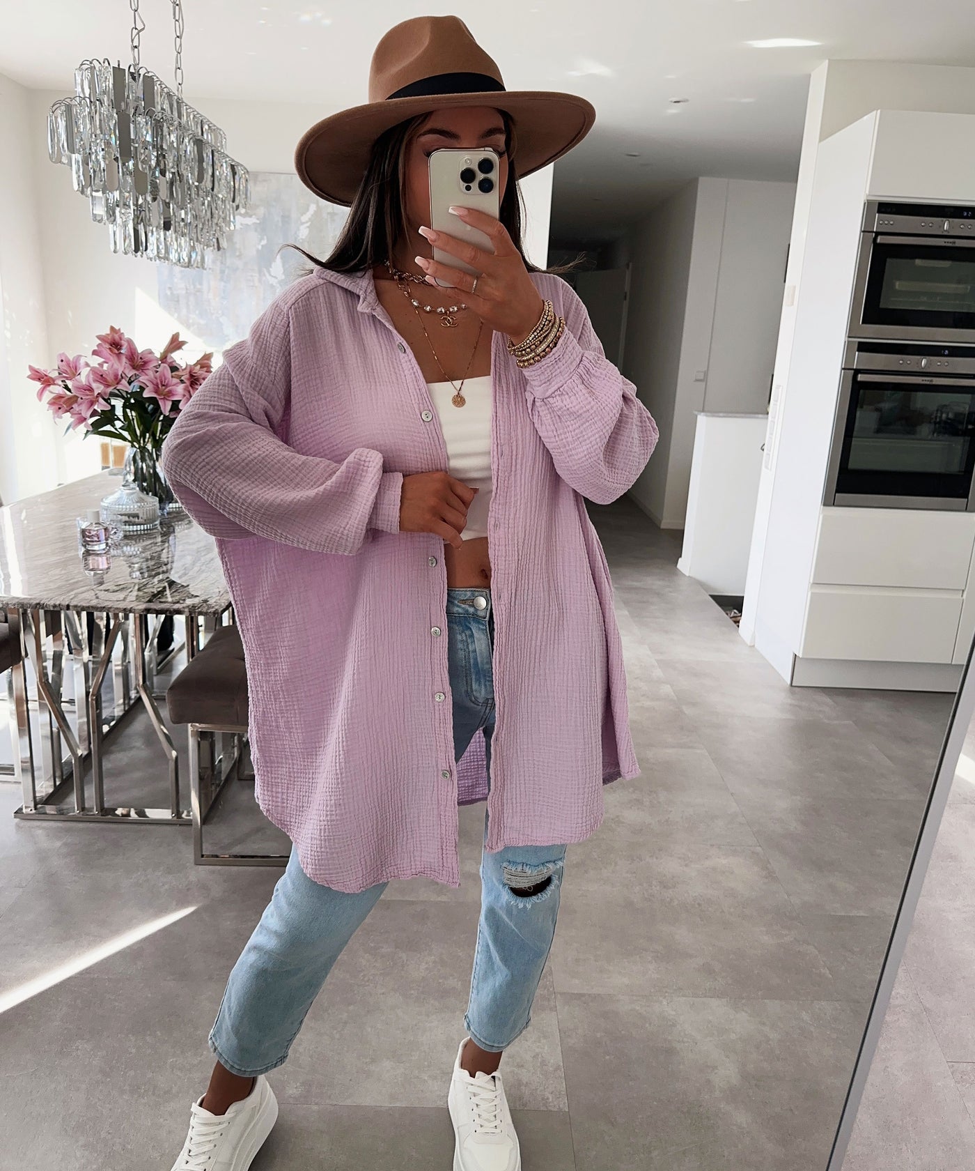 Oversize Musselin Bluse Freya Pastellila Lang  Ladypolitan - Fashion Onlineshop für Damen   