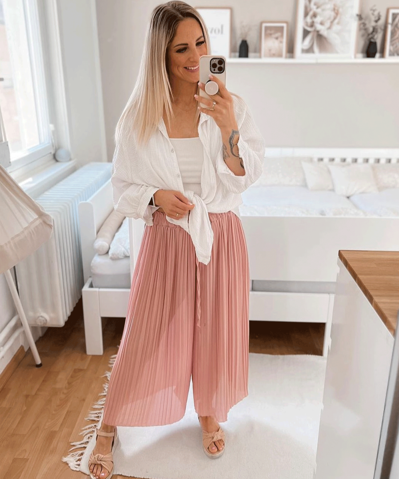 Oversize Musselin Bluse Freya Weiß Kurz  Ladypolitan - Fashion Onlineshop für Damen   