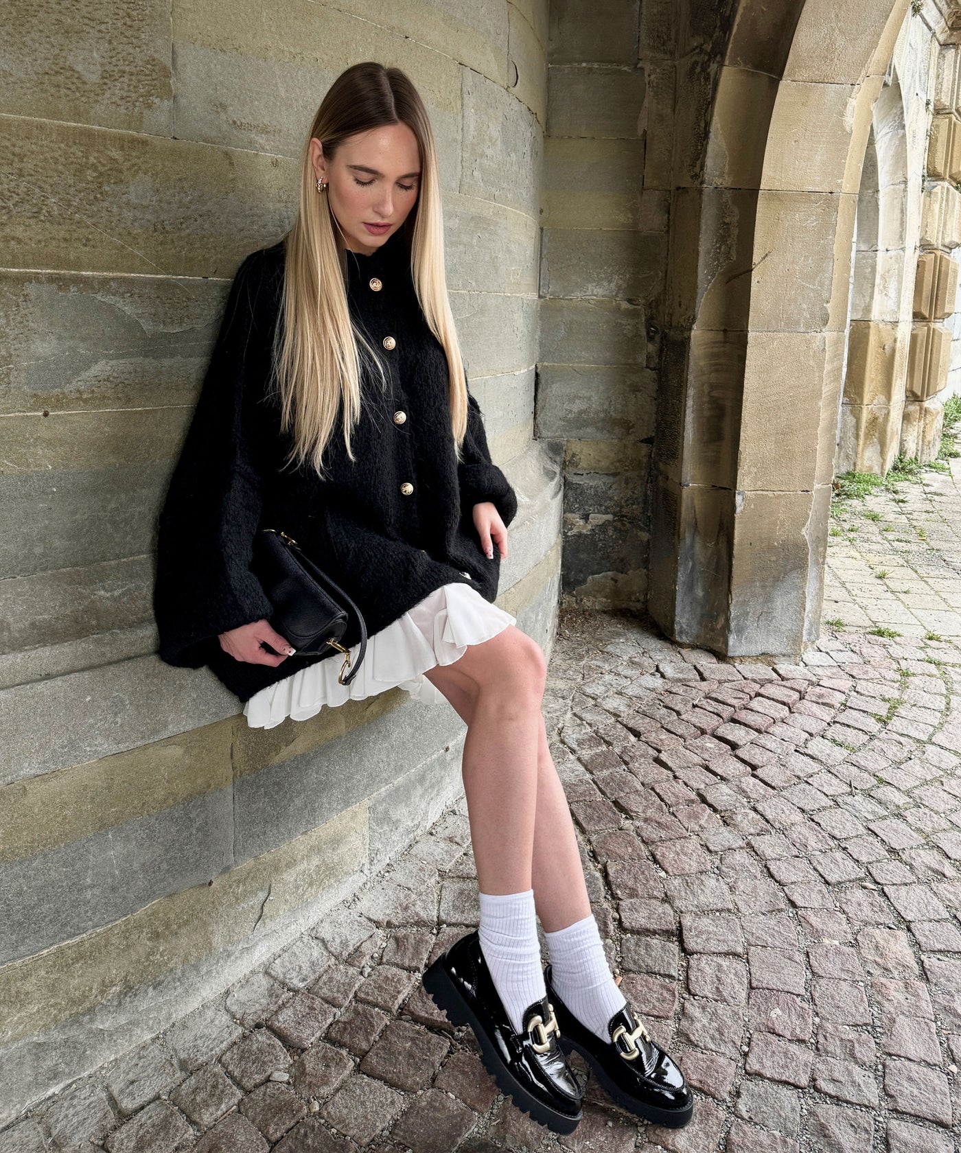 Oversize Strickjacke Jalsien Schwarz  Ladypolitan ♡   
