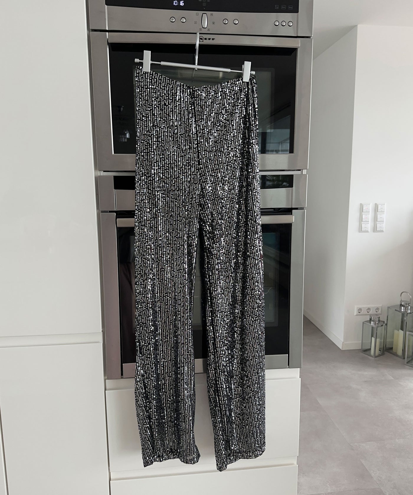 Pailletten Hose Jale Dunkelgrau  Ladypolitan ♡   