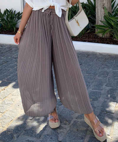Plissee Hose Mira Taupe Ladypolitan - Fashion Onlineshop für Damen