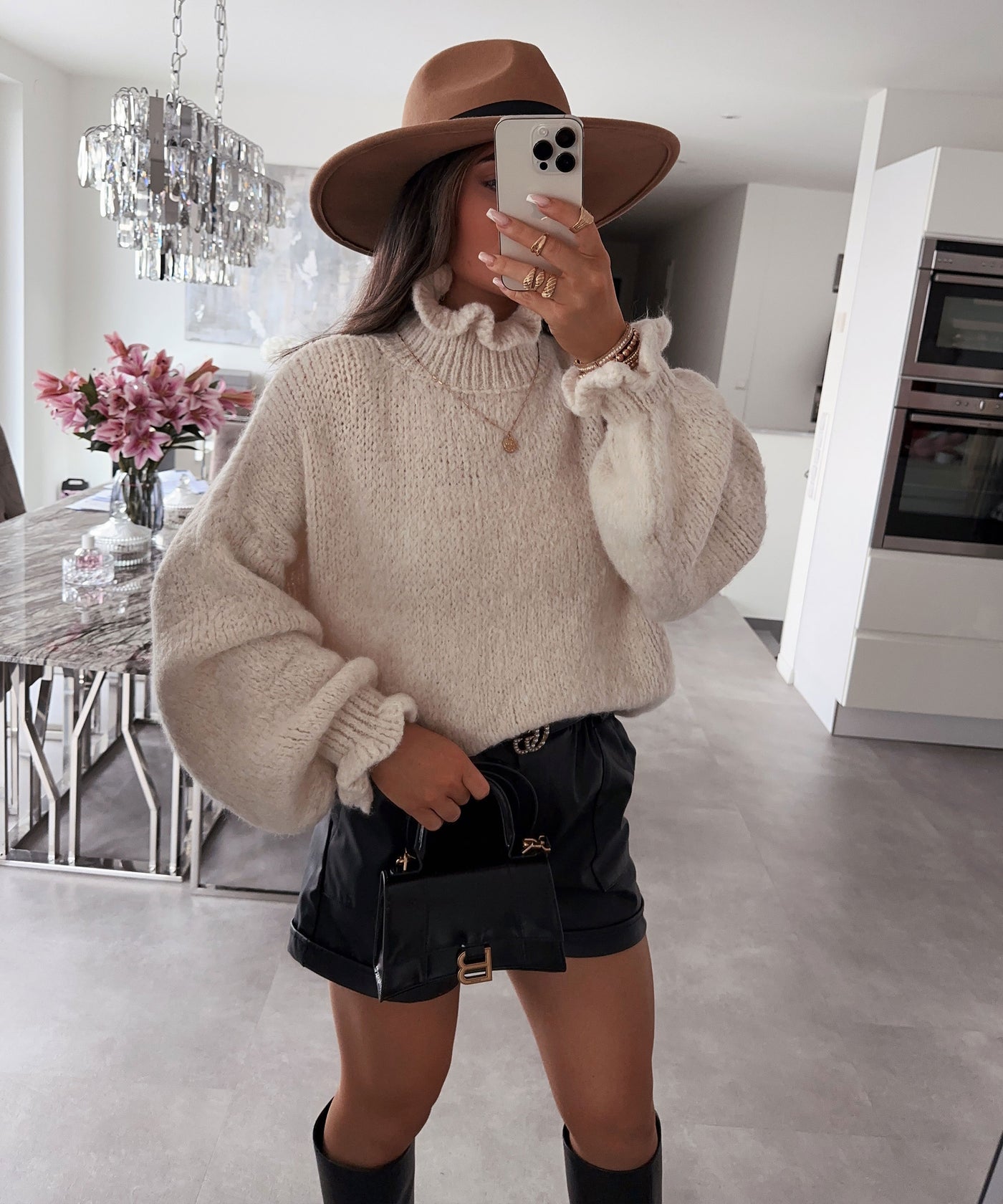 Pullover Caja Beige  Ladypolitan ♡   