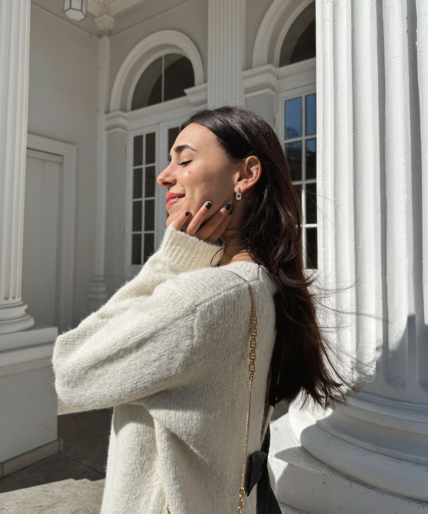 Pullover mit Schleifen Orla Beige Ladypolitan ♡