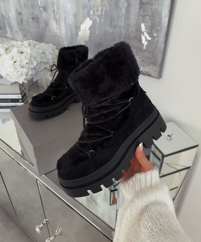 Teddyfell Stiefel Caty Schwarz  Ladypolitan ♡   