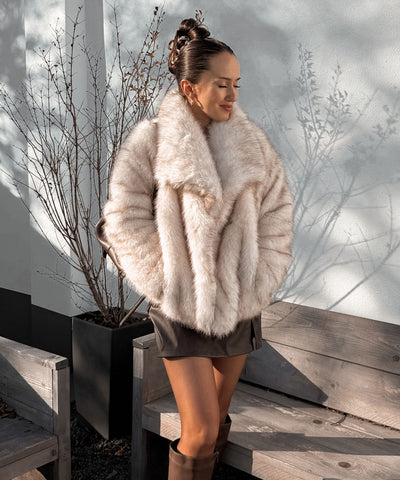 Felljacke Anastasia Weiß Ladypolitan ♡