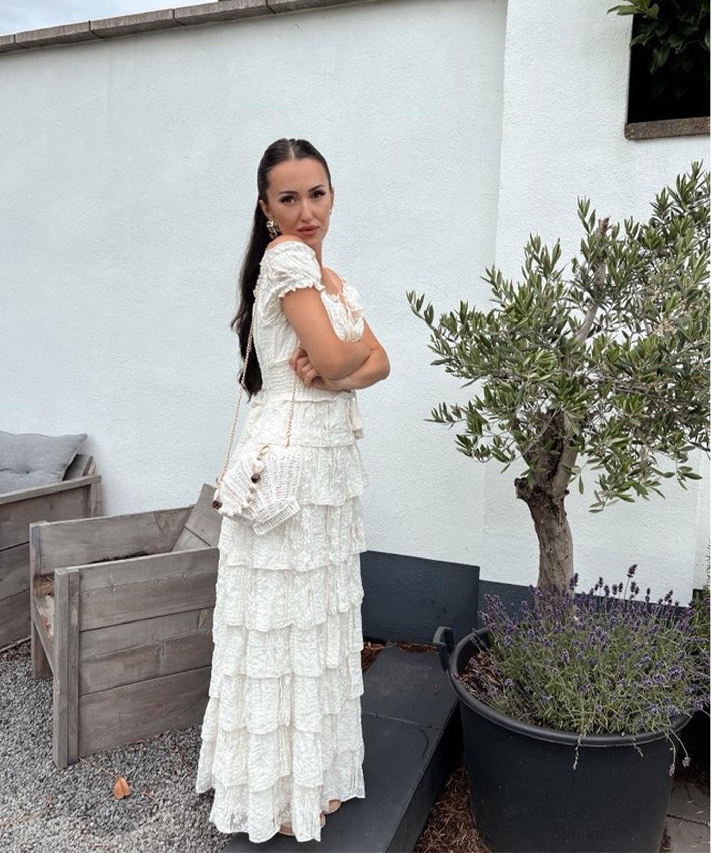 Kleid mit Volant Rumer Cremeweiß Ladypolitan ♡