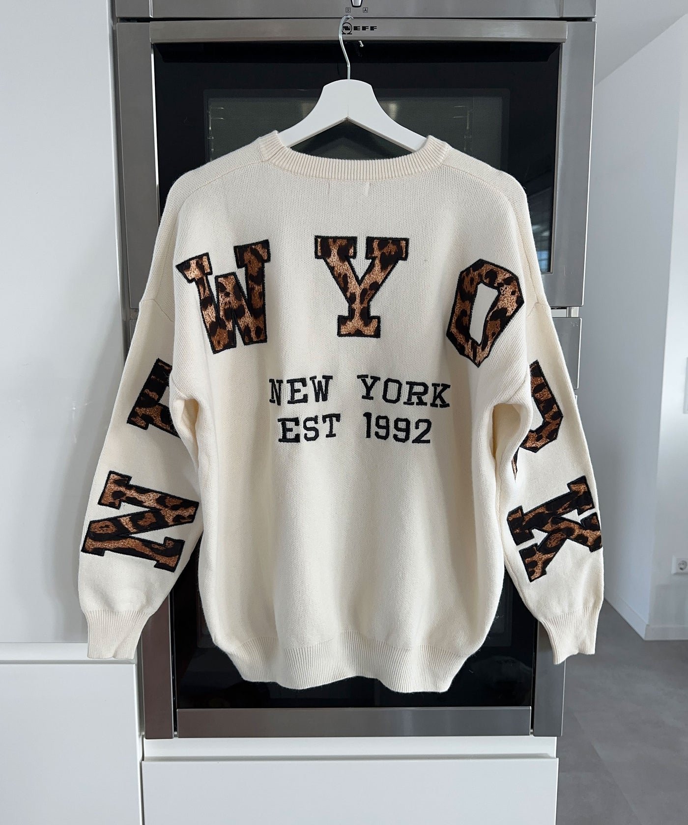 Pullover New York Beige  Ladypolitan ♡   