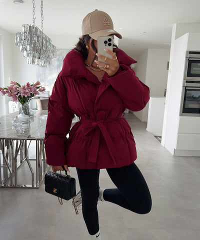 Jacke Kyleih Kurz Bordeaux Rot  Ladypolitan - Fashion Onlineshop für Damen   