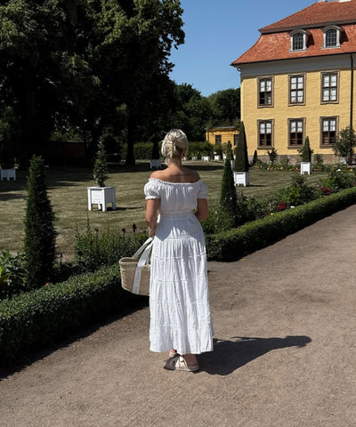 Kleid Nakita Weiß Ladypolitan ♡