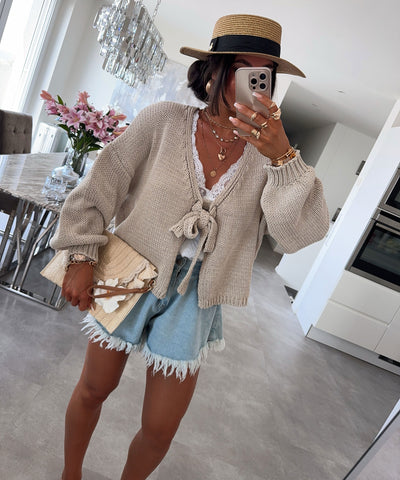 Strickjacke Cora Schleife Beige Ladypolitan ♡