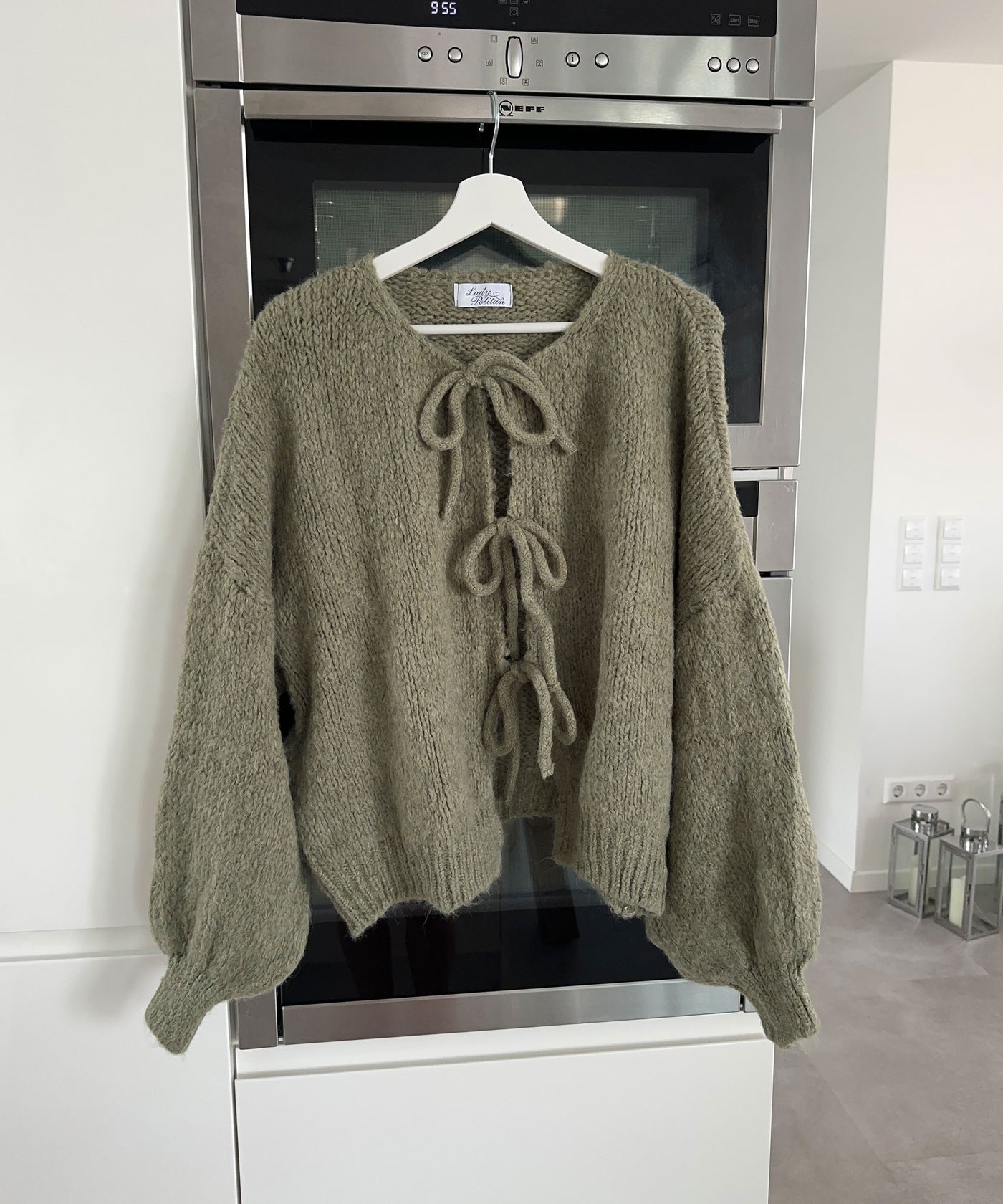 Cardigan Schleife Fia Khaki  Ladypolitan ♡   