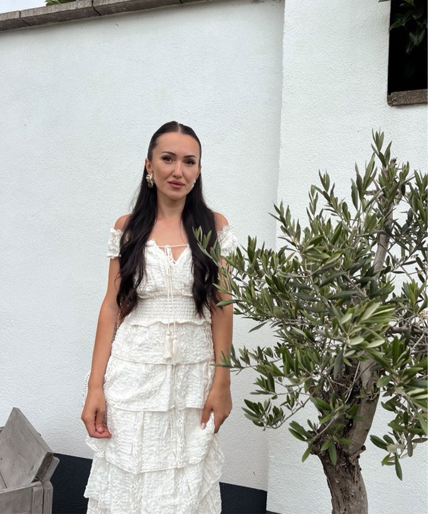 Kleid mit Volant Rumer Cremeweiß Ladypolitan ♡