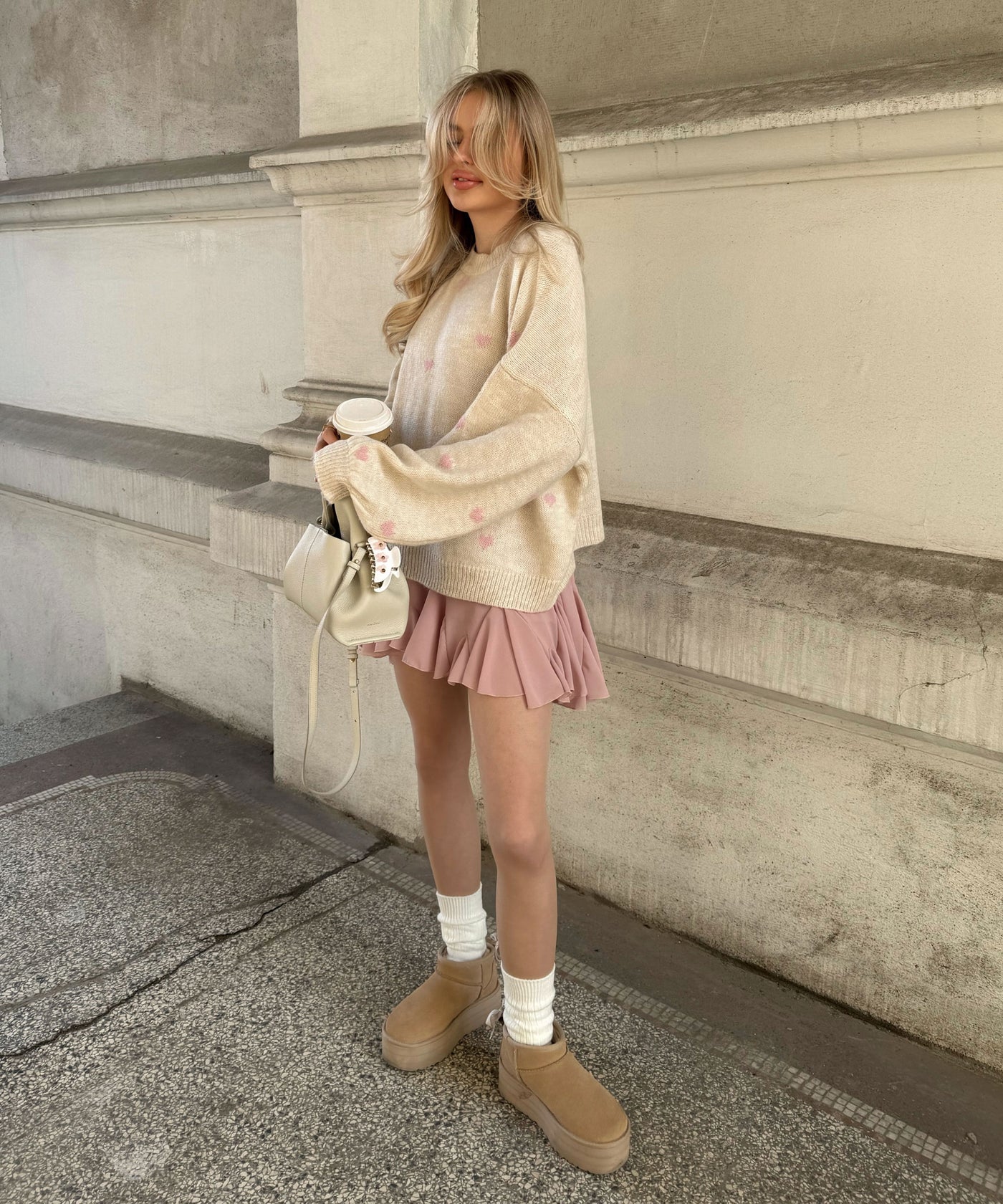 Oversize Pullover Joslin Beige Rosa  Ladypolitan ♡   