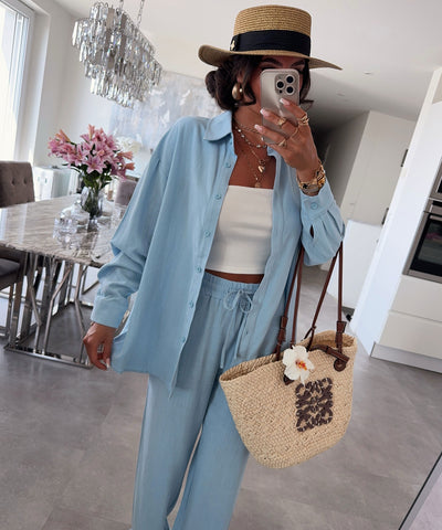 Leinenbluse Nell Hellblau Ladypolitan ♡