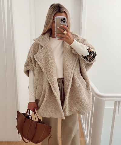 Oversize Teddyfell Weste Loona Hellbeige  Ladypolitan ♡   