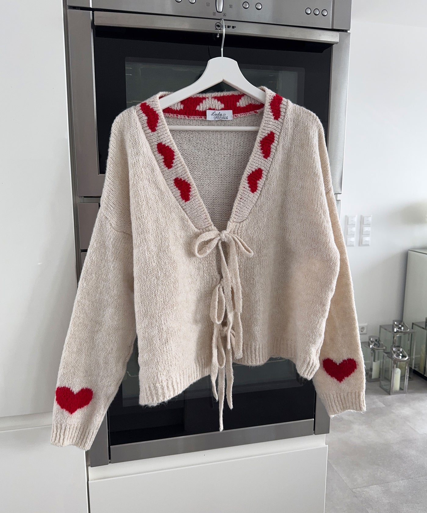 Cardigan Schleife Janani Herz Beige Ladypolitan ♡