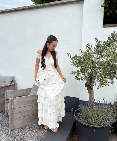 Kleid mit Volant Rumer Cremeweiß Ladypolitan ♡