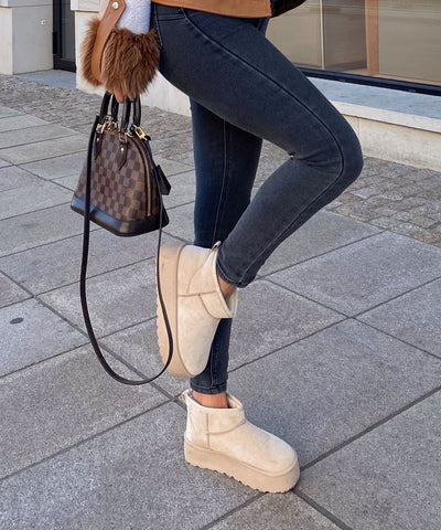 Gefütterte Plateau Boots Nina Beige  Ladypolitan ♡   