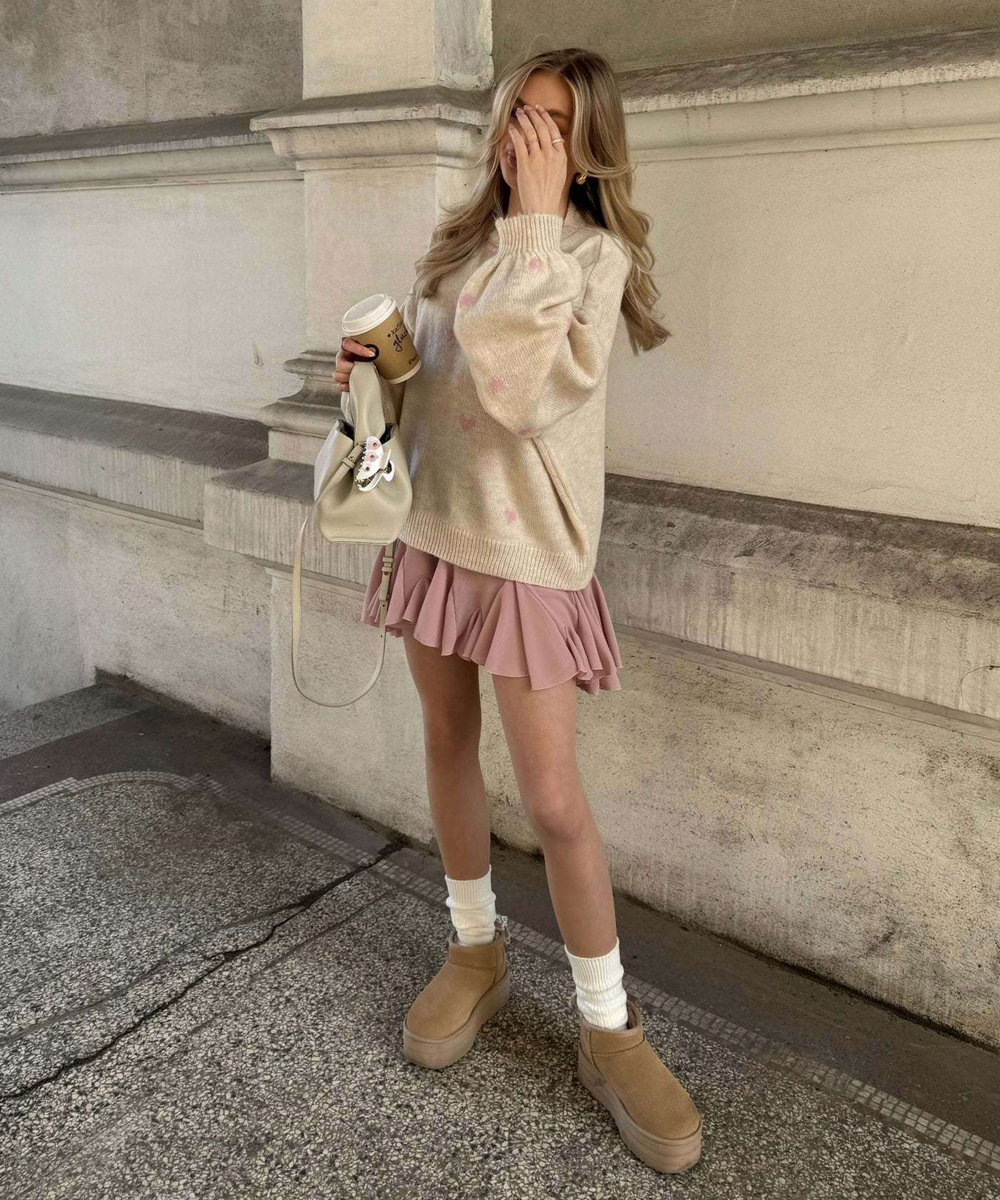 Oversize Pullover Joslin Beige Rosa  Ladypolitan ♡   