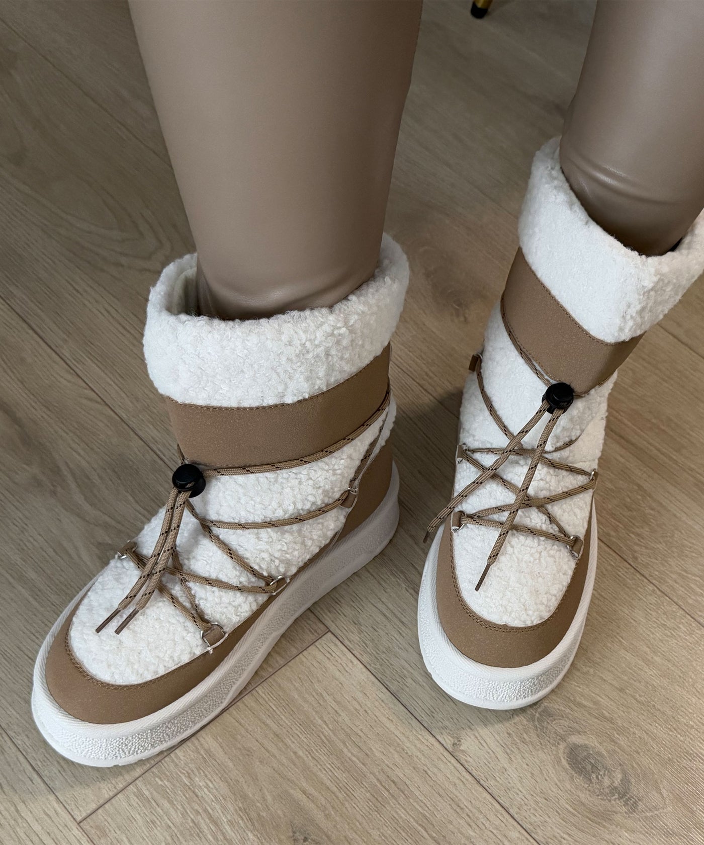 Gefütterte Teddyschnee Schuhe Mea Weiß Camel Ladypolitan ♡