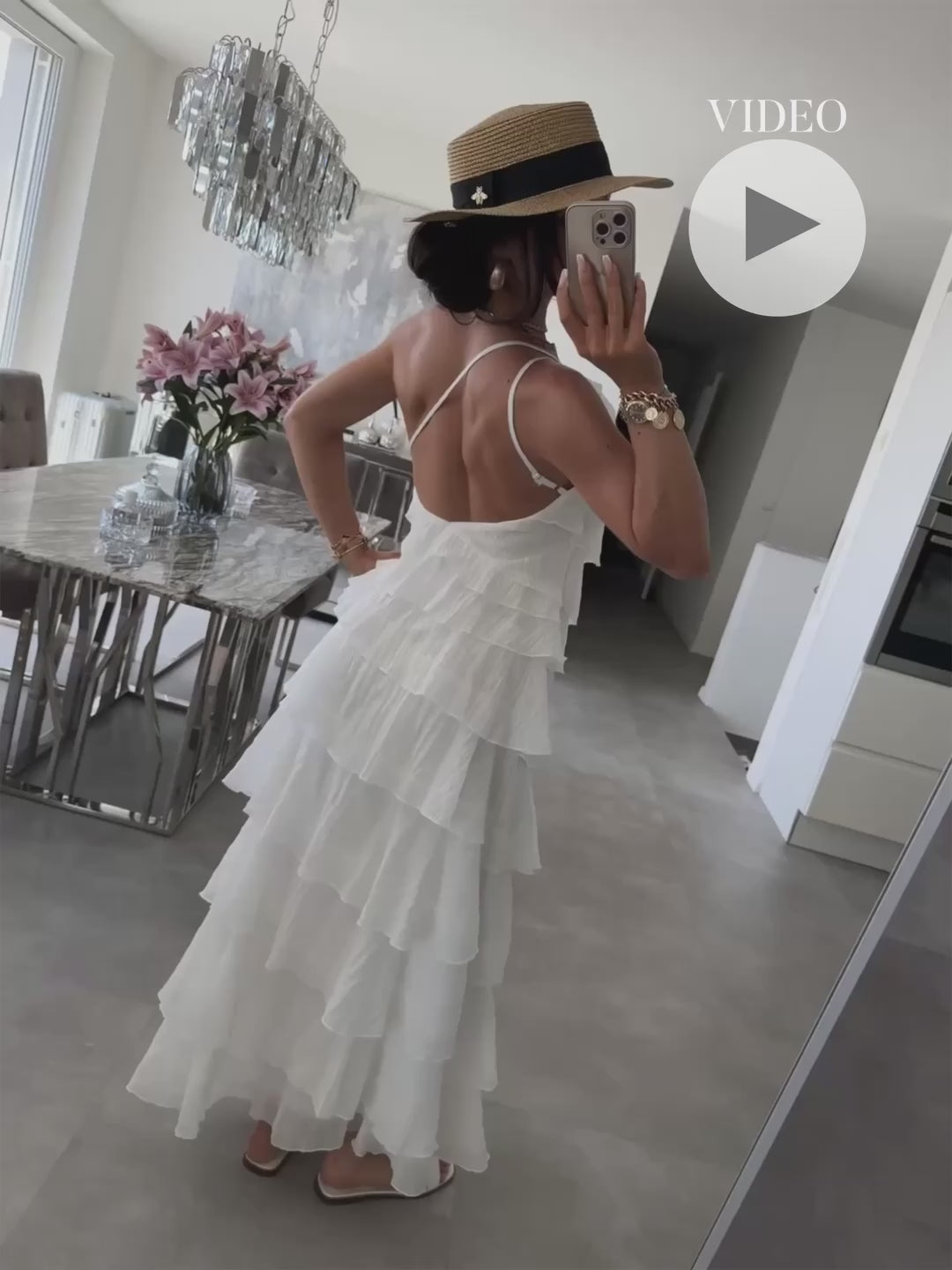 Kleid Milea mit Volant Weiß Ladypolitan ♡