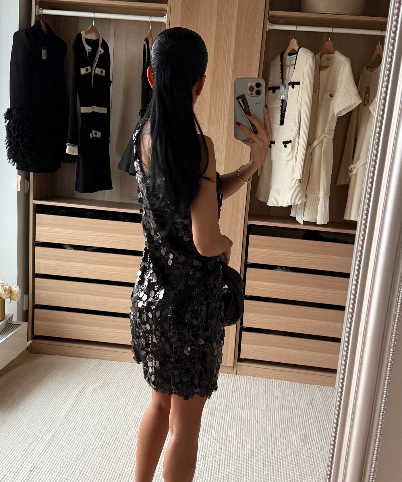 Pailletten Kleid Rinea Schwarz Ladypolitan ♡